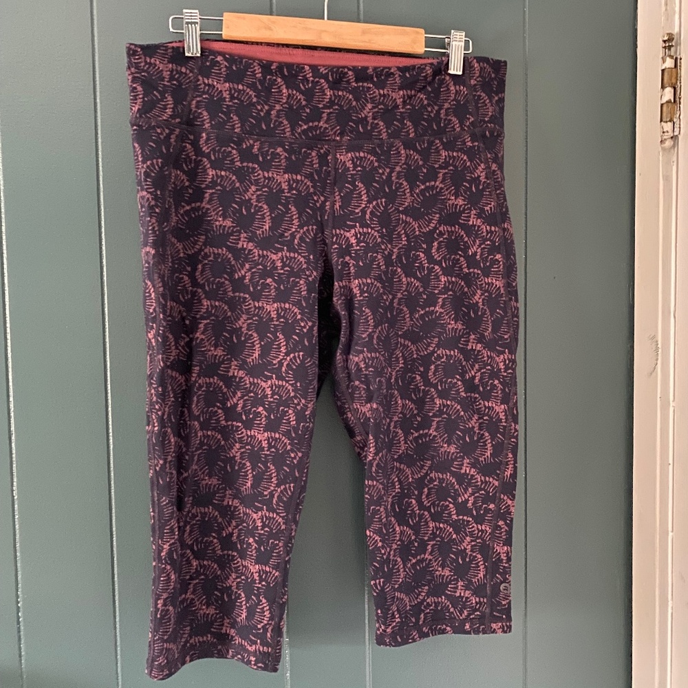 Hyba Knee Yoga Pant